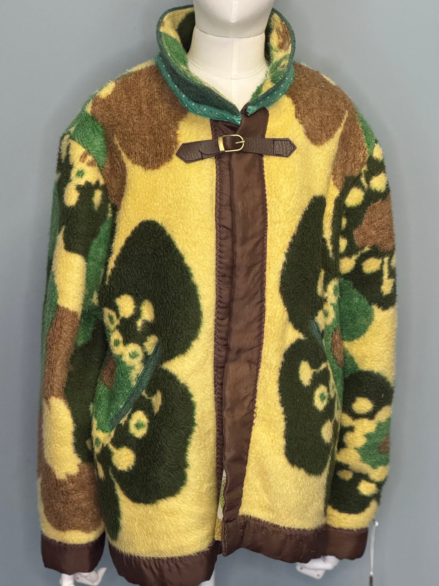 Forest Fantasy Blanket Coat - Vintage 70s Floral Upcycled Blanket Coat