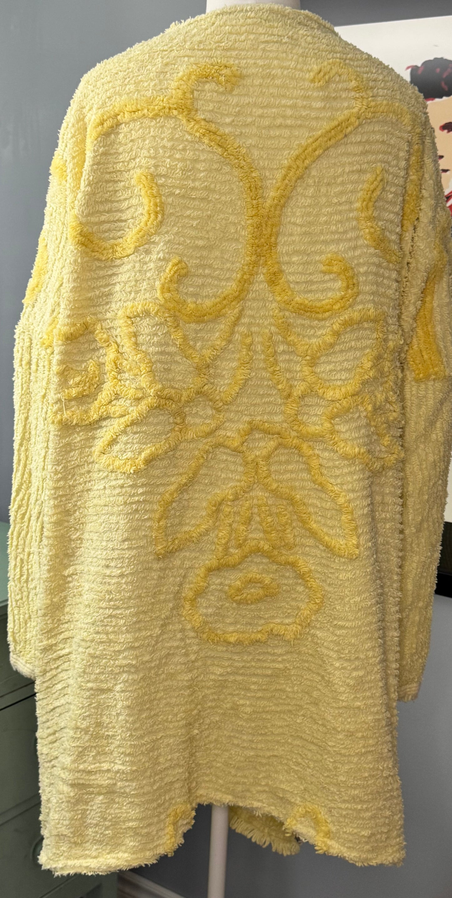 Yellow Wallpaper (but make it wearable)